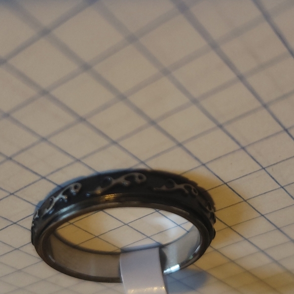 Fidget ring - Picture 3 of 3